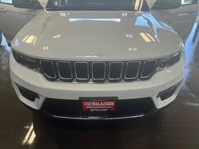 2025 Jeep Grand Cherokee GRAND CHEROKEE LAREDO X 4X4