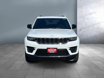 2025 Jeep Grand Cherokee GRAND CHEROKEE LAREDO X 4X4