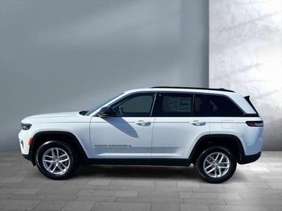2025 Jeep Grand Cherokee GRAND CHEROKEE LAREDO X 4X4