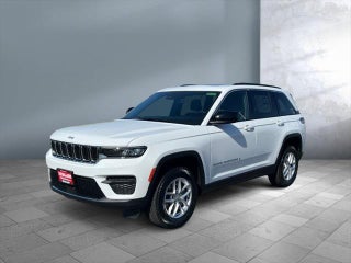 2025 Jeep Grand Cherokee GRAND CHEROKEE LAREDO X 4X4