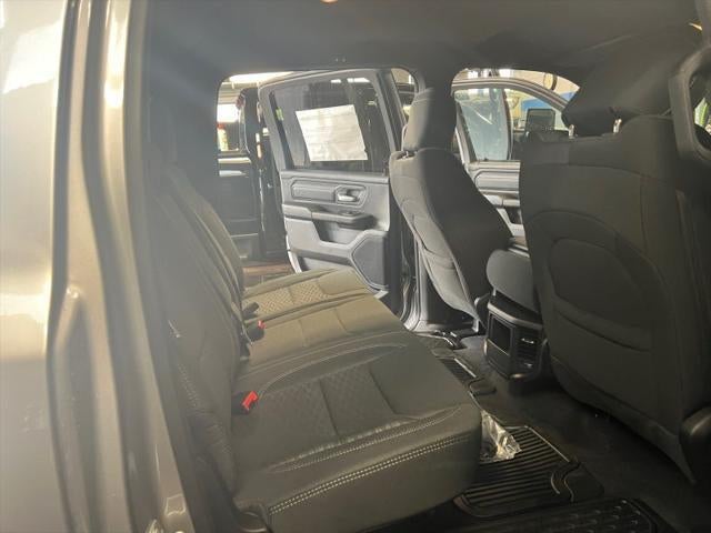 2025 RAM Ram 1500 RAM 1500 TRADESMAN CREW CAB 4X4 5'7' BOX