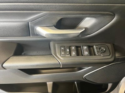 2025 RAM Ram 1500 RAM 1500 TRADESMAN CREW CAB 4X4 5'7' BOX