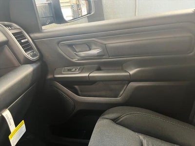 2025 RAM Ram 1500 RAM 1500 TRADESMAN CREW CAB 4X4 5'7' BOX