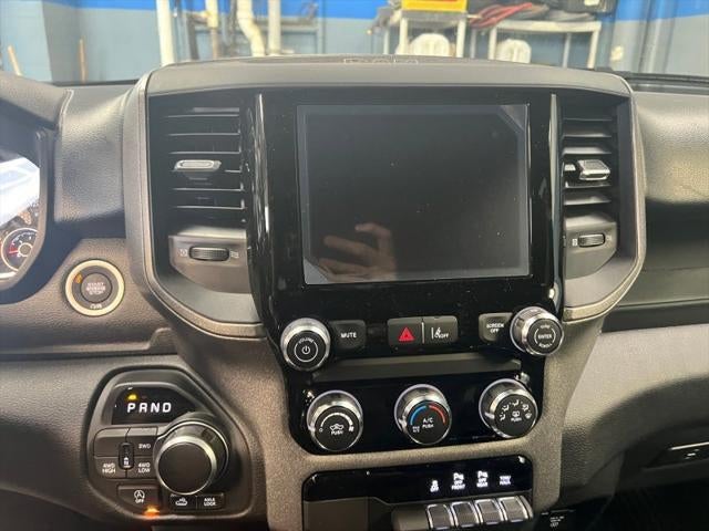 2025 RAM Ram 1500 RAM 1500 WARLOCK CREW CAB 4X4 5'7' BOX