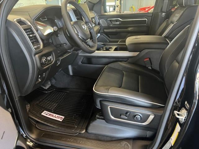 2025 RAM Ram 1500 RAM 1500 LARAMIE CREW CAB 4X4 5'7' BOX