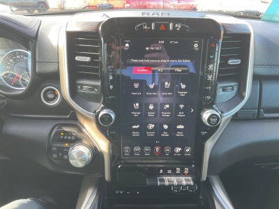 2019 RAM 1500 Laramie Crew Cab 4x4 6'4' Box