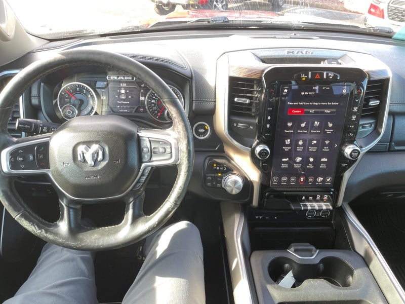 2019 RAM 1500 Laramie Crew Cab 4x4 6'4' Box