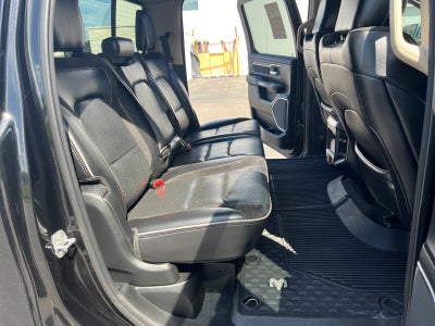 2019 RAM 1500 Laramie Crew Cab 4x4 6'4' Box