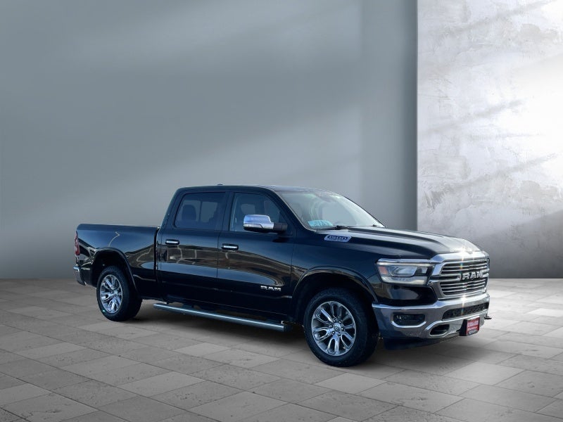 2019 RAM 1500 Laramie Crew Cab 4x4 6'4' Box