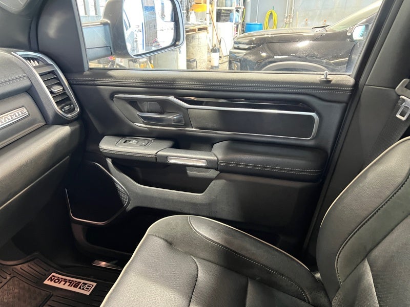 2021 RAM 1500 Laramie Crew Cab 4x4 6'4' Box