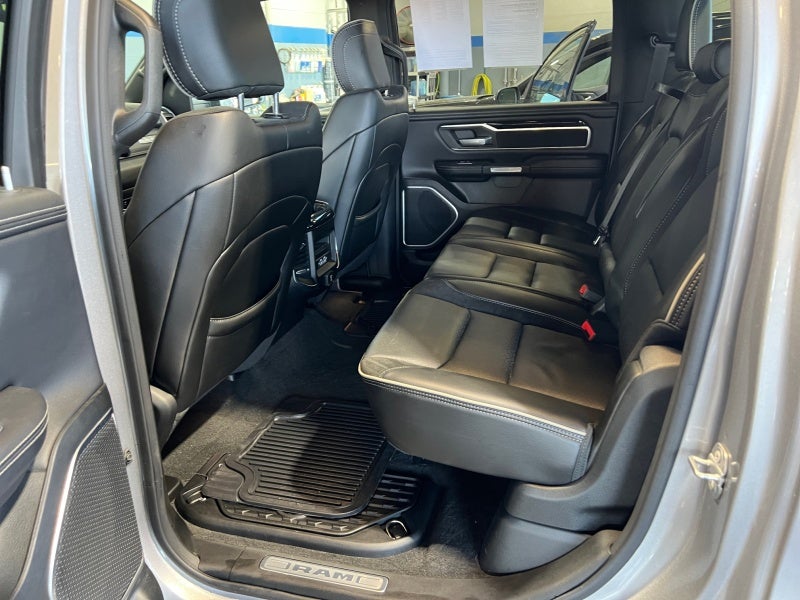 2021 RAM 1500 Laramie Crew Cab 4x4 6'4' Box
