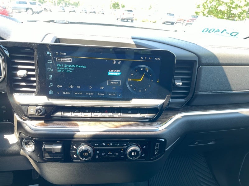 2022 Chevrolet Silverado 1500 4WD Crew Cab Standard Bed LT