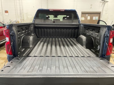 2022 Chevrolet Silverado 1500 4WD Crew Cab Standard Bed LT