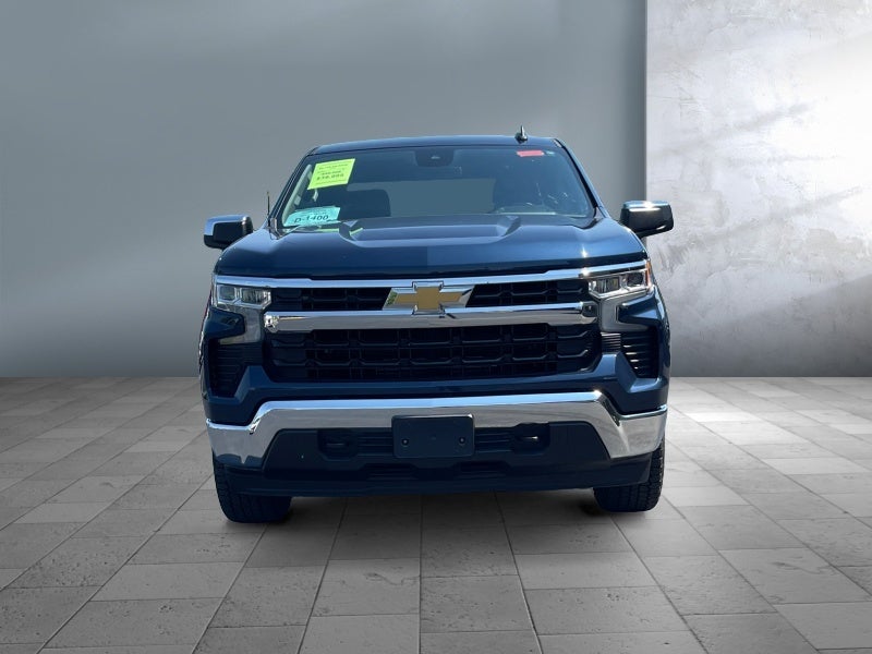 2022 Chevrolet Silverado 1500 4WD Crew Cab Standard Bed LT