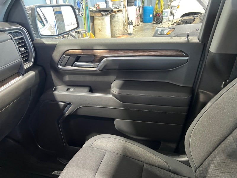 2022 Chevrolet Silverado 1500 4WD Double Cab Standard Bed LT