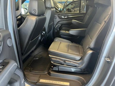 2022 GMC Yukon XL 4WD Denali