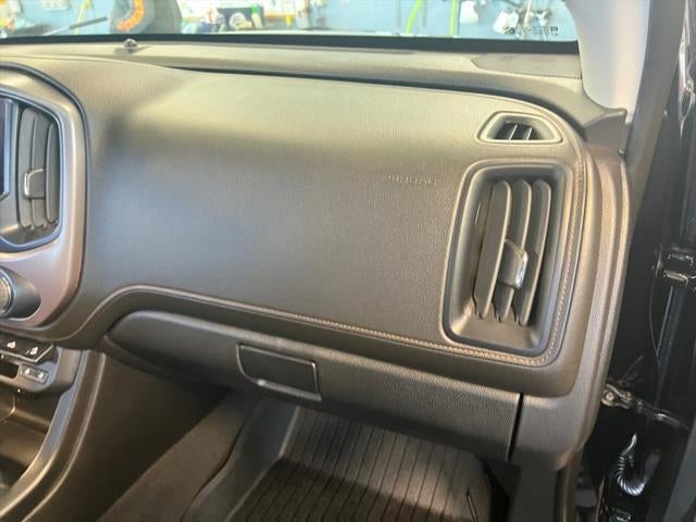 2022 GMC Canyon AT4 w/Cloth