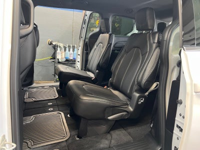 2026 Chrysler Voyager VOYAGER LX