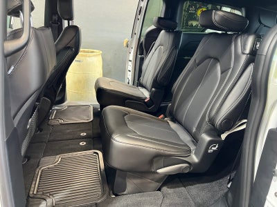 2026 Chrysler Voyager VOYAGER LX