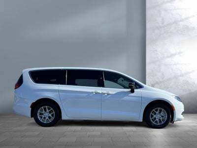 2026 Chrysler Voyager VOYAGER LX