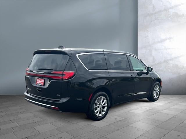2026 Chrysler Pacifica PACIFICA SELECT AWD