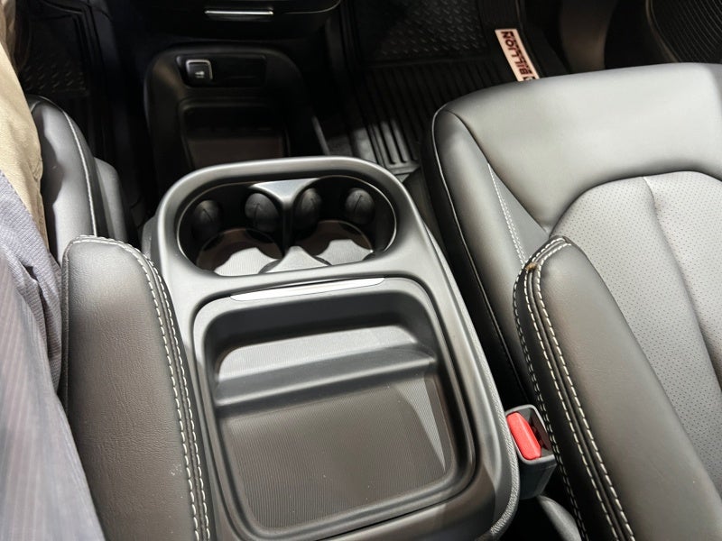 2027 Chrysler Pacifica PACIFICA SELECT AWD