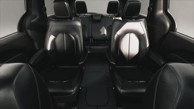 2027 Chrysler Pacifica PACIFICA SELECT AWD