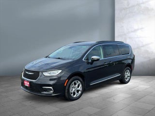 2023 Chrysler Pacifica Limited AWD