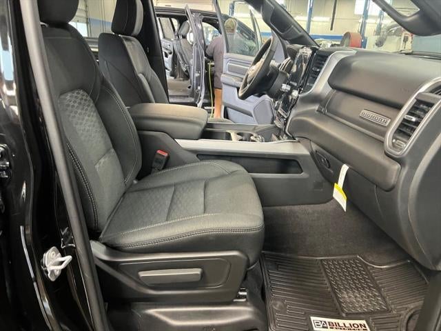 2025 RAM Ram 1500 RAM 1500 BIG HORN CREW CAB 4X4 5'7' BOX