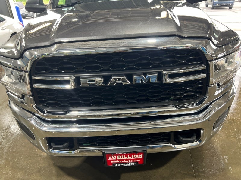 2022 RAM 2500 Tradesman Crew Cab 4x4 6'4' Box