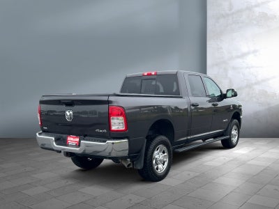 2022 RAM 2500 Tradesman Crew Cab 4x4 6'4' Box