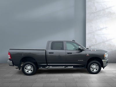 2022 RAM 2500 Tradesman Crew Cab 4x4 6'4' Box