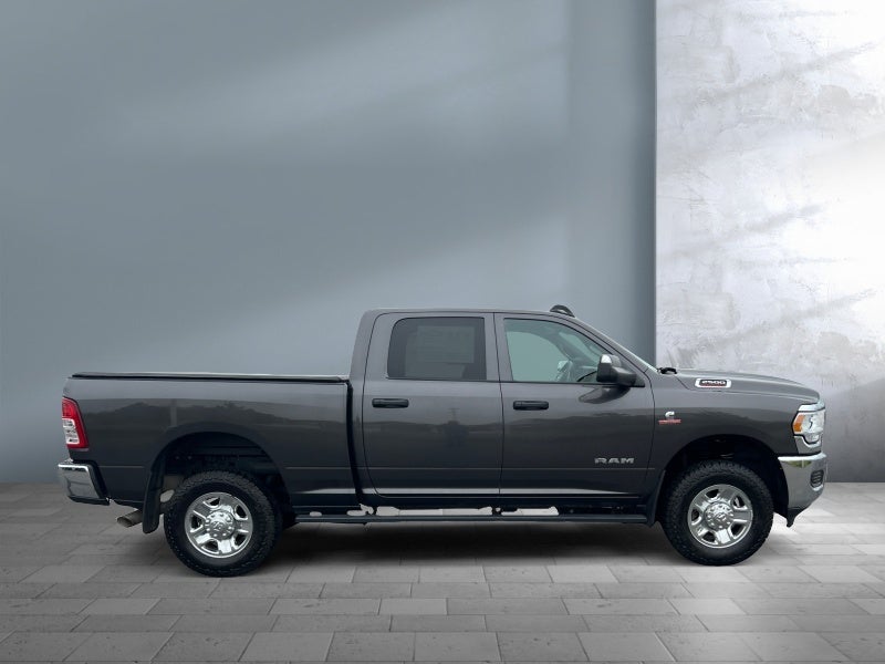 2022 RAM 2500 Tradesman Crew Cab 4x4 6'4' Box