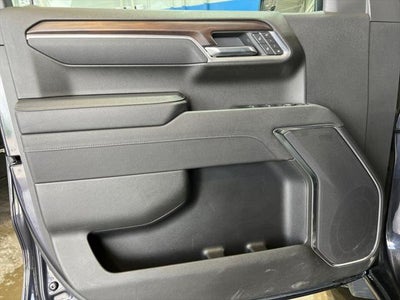 2025 GMC Sierra 1500 4WD Crew Cab Short Box SLT