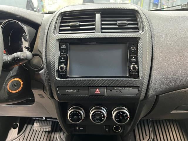 2024 Mitsubishi Outlander Sport ES