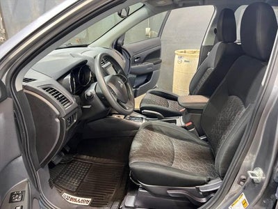 2024 Mitsubishi Outlander Sport ES